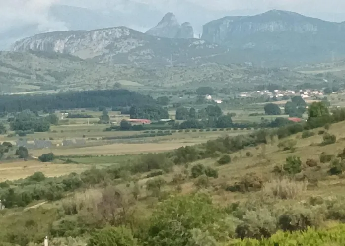 Oasis Of Calmnessε Case de vacanță Ardani